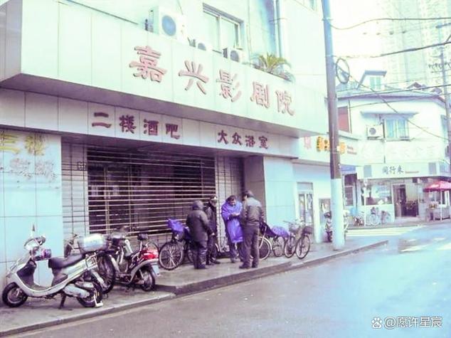 国产黑丝av在线的相关介绍