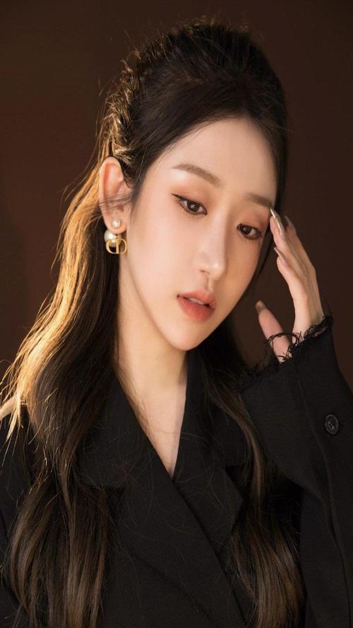 操美女喷白浆的相关介绍
