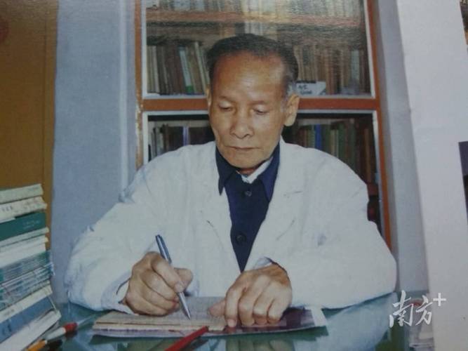 被黑人操出白浆的相关介绍
