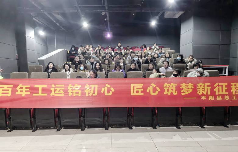 小猪影院的相关介绍