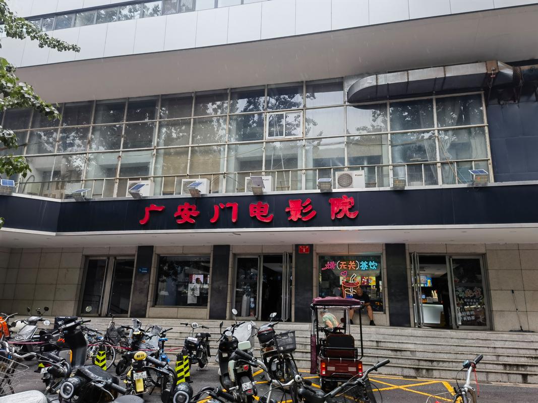 少妇人妻的沉沦的相关介绍