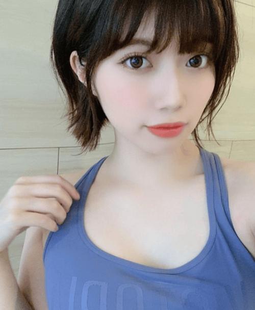 午夜精品美女久久久久av福利的相关介绍