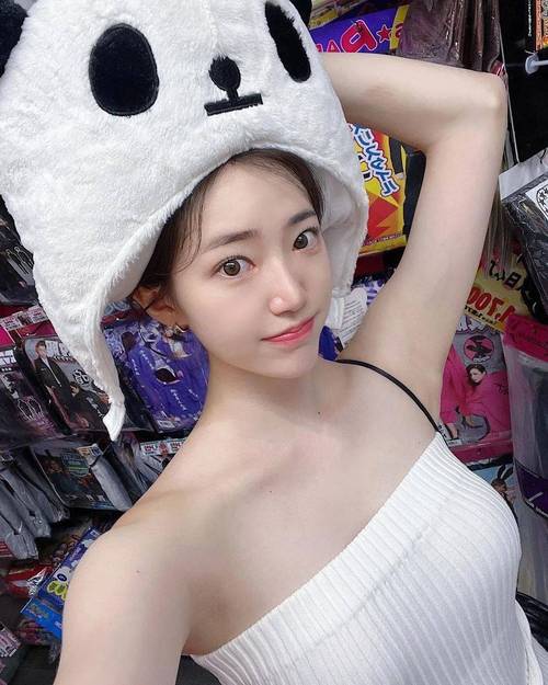 国产女人18毛片水真多1的相关介绍