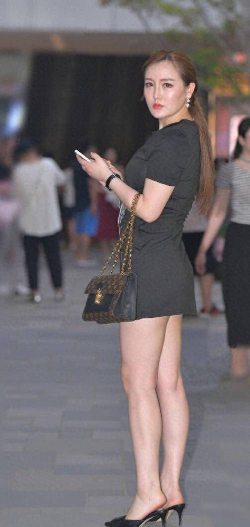 放点毛片看看的相关介绍