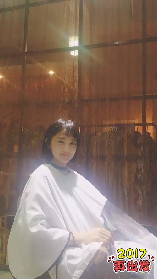 绝色中出影院的相关介绍
