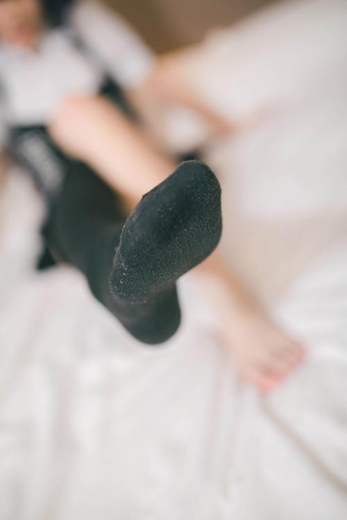 爆操美女老师的相关介绍