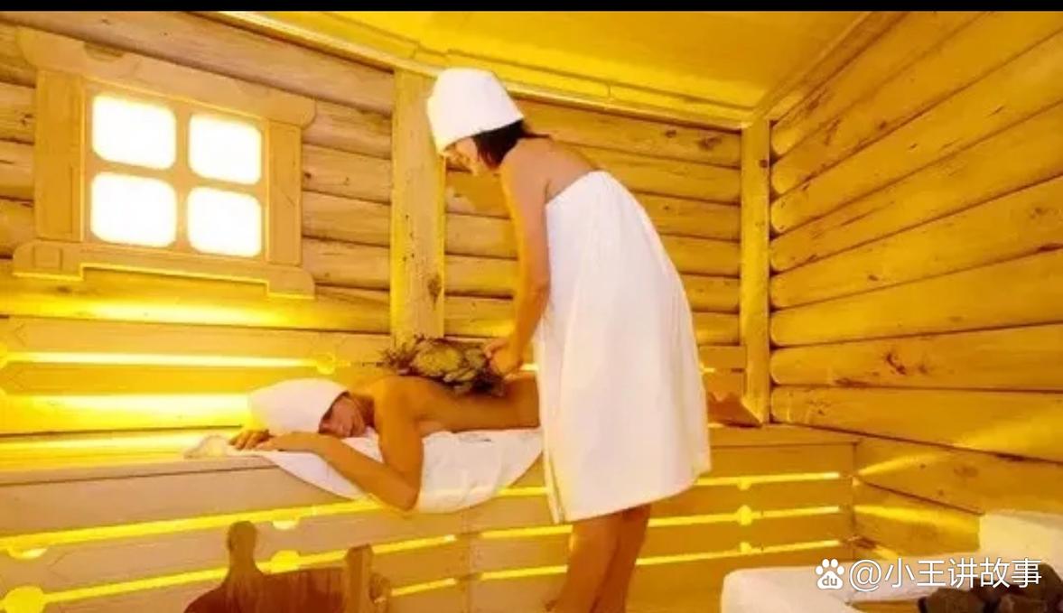 操死美女老师的相关介绍