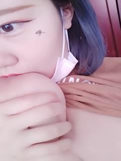 我把护士操出了白浆的相关介绍