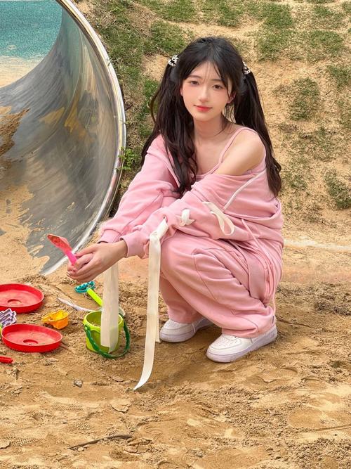 6080新视觉影院微微的相关介绍