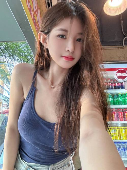 美女老师操我的相关介绍