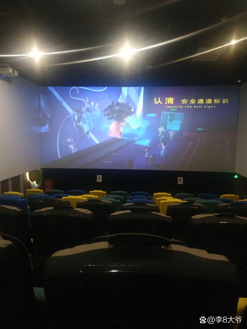 男女一边摸一边受不了的相关介绍