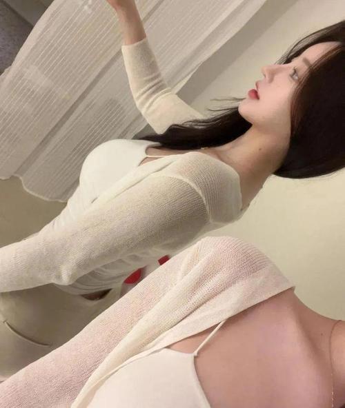 女性下面流黄色分泌物是什么原因的相关介绍
