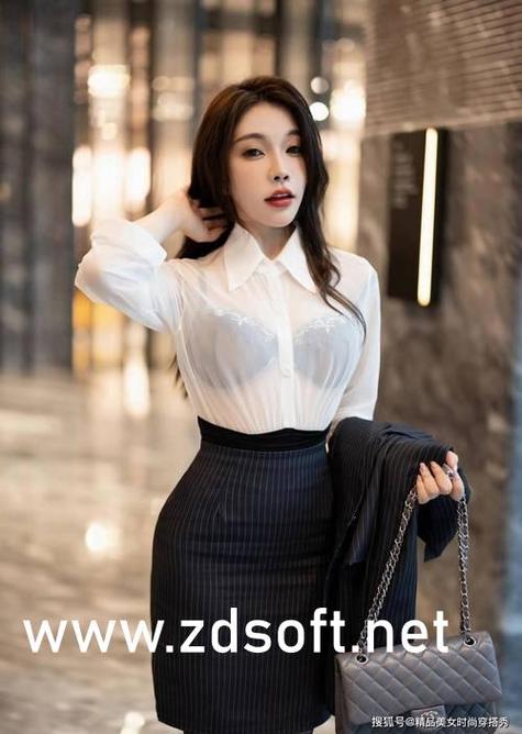 女性下体分泌物黄色是怎么回事啊的相关介绍