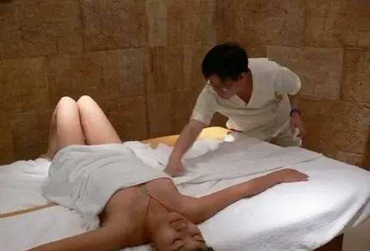 动漫男同啪啪全黄的相关介绍