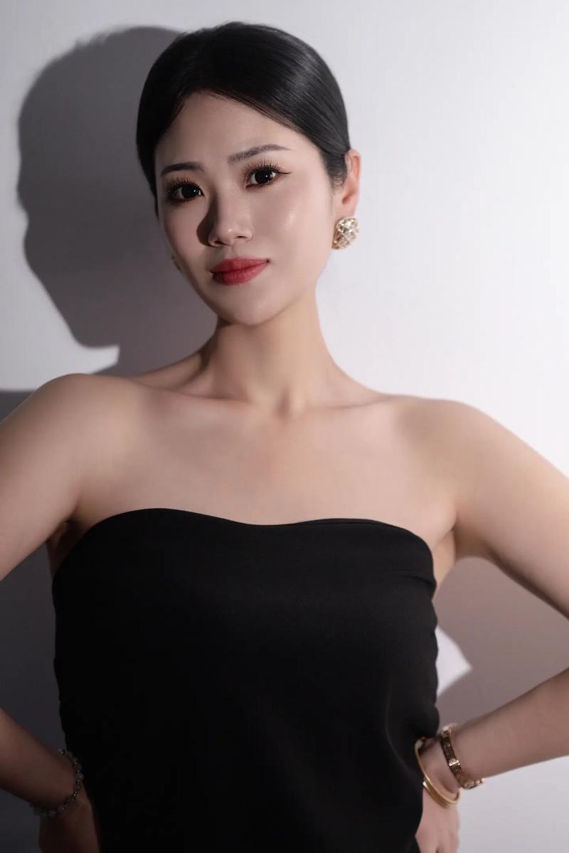 亚洲激情久久精品的相关介绍